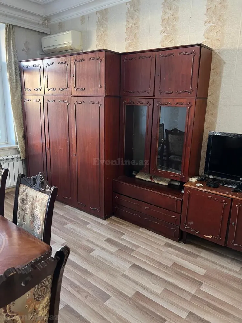 2 otaqlı köhnə tikili mənzil satılır — Elmlər Akademiyası m., Bakı - şəkil 8
