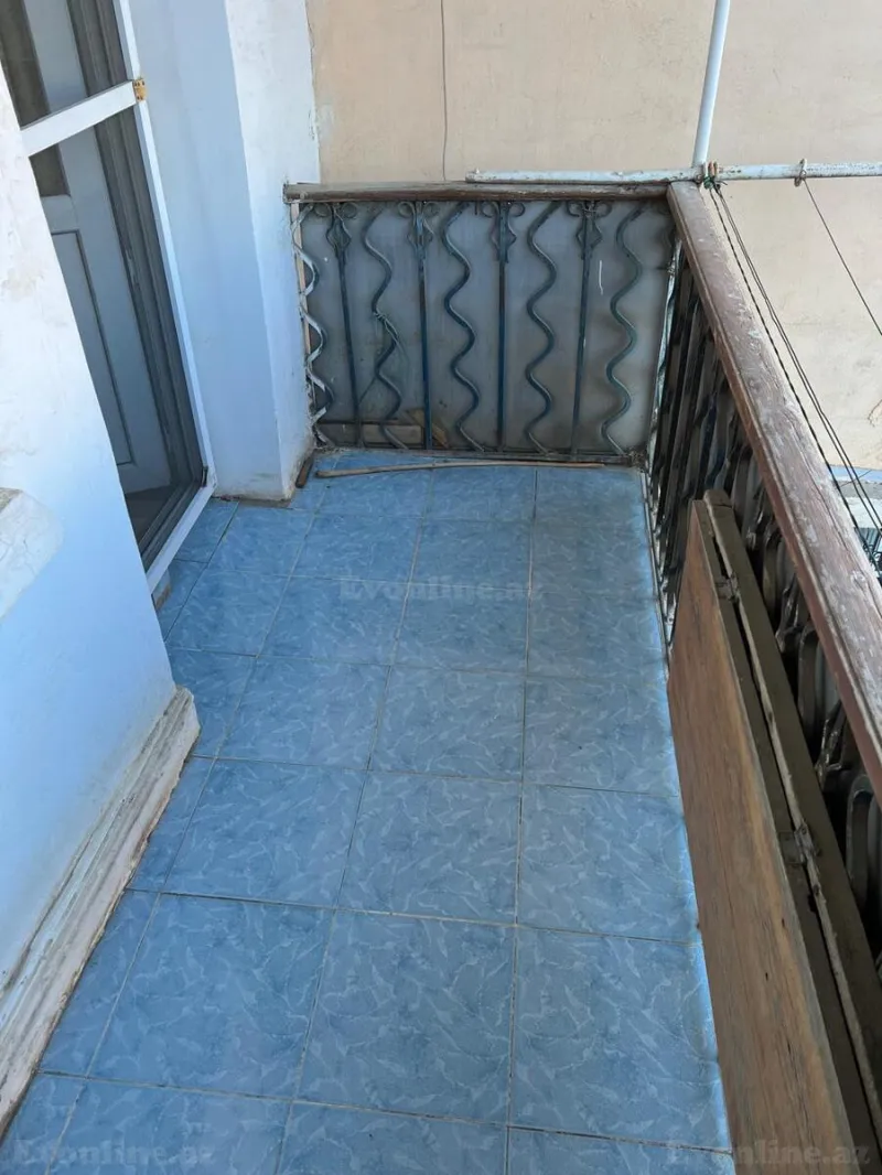 2 otaqlı köhnə tikili mənzil satılır — Elmlər Akademiyası m., Bakı - şəkil 14