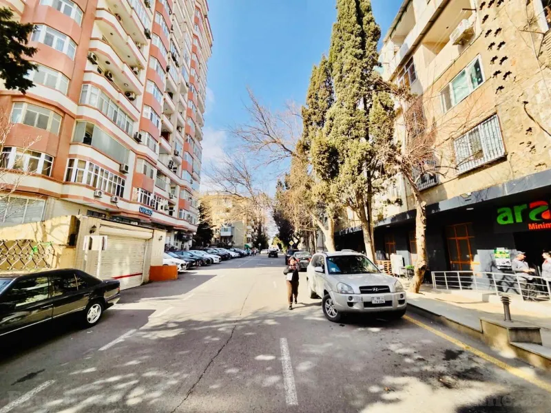 3 otaqlı köhnə tikili mənzil satılır — 28 May m., Bakı - şəkil 3