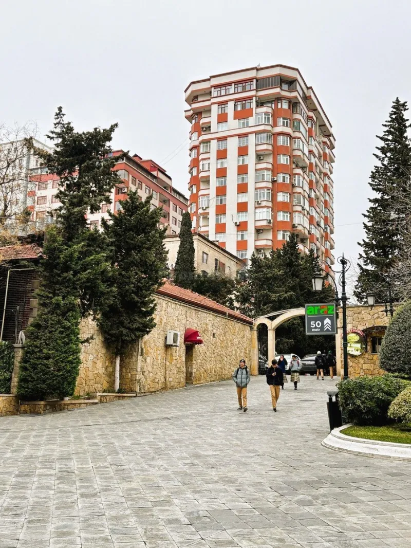 3 otaqlı köhnə tikili mənzil satılır — 28 May m., Bakı - şəkil 19