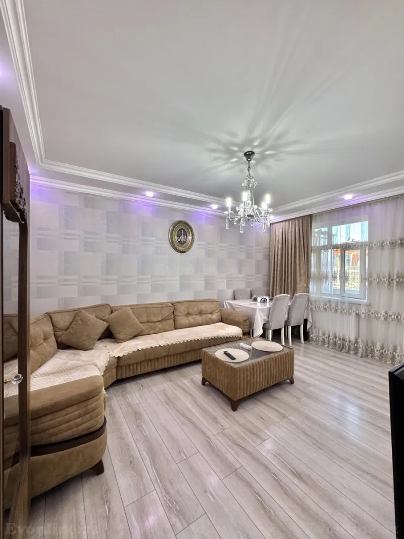 4 otaqlı Mənzil 110 m² Nizami r. Satılır