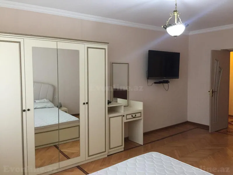 2 otaqlı köhnə tikili mənzil satılır — Nəriman Nərimanov m., Bakı - şəkil 7