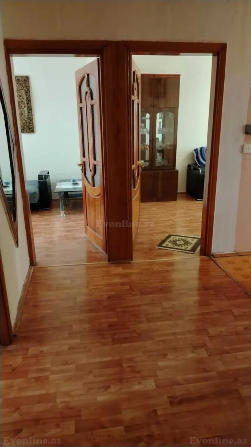 4 otaqlı köhnə tikili mənzil satılır — Yasamal r., Bakı - şəkil 4