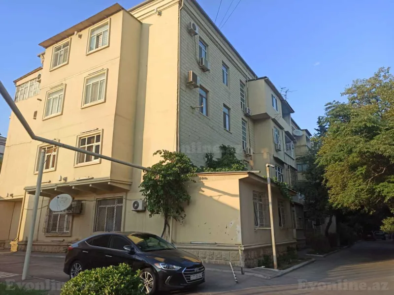 4 otaqlı Mənzil 110 m² Xətai r. Kirayə verilir