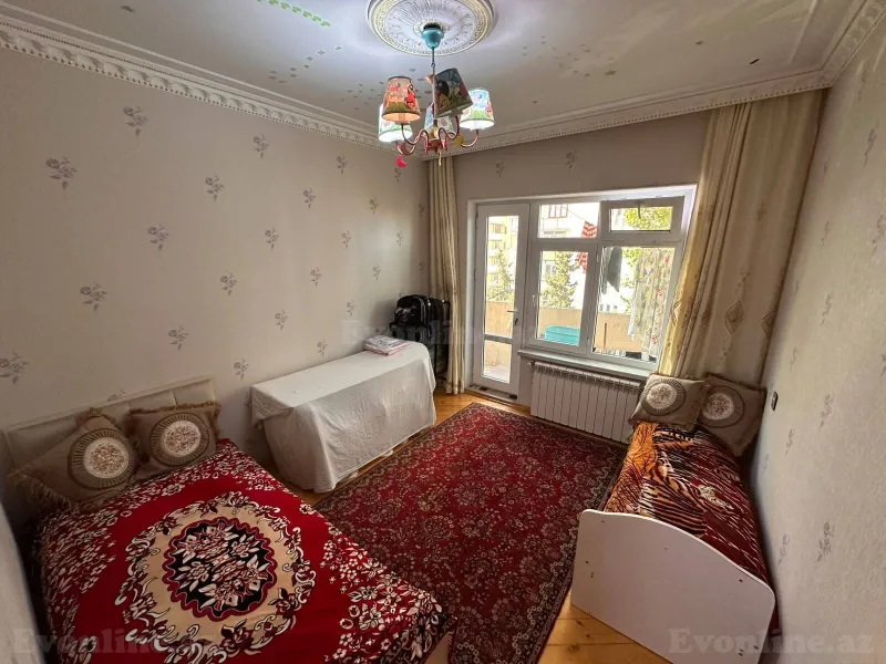 4 otaqlı köhnə tikili mənzil satılır — Xalqlar Dostluğu m., Bakı - şəkil 5