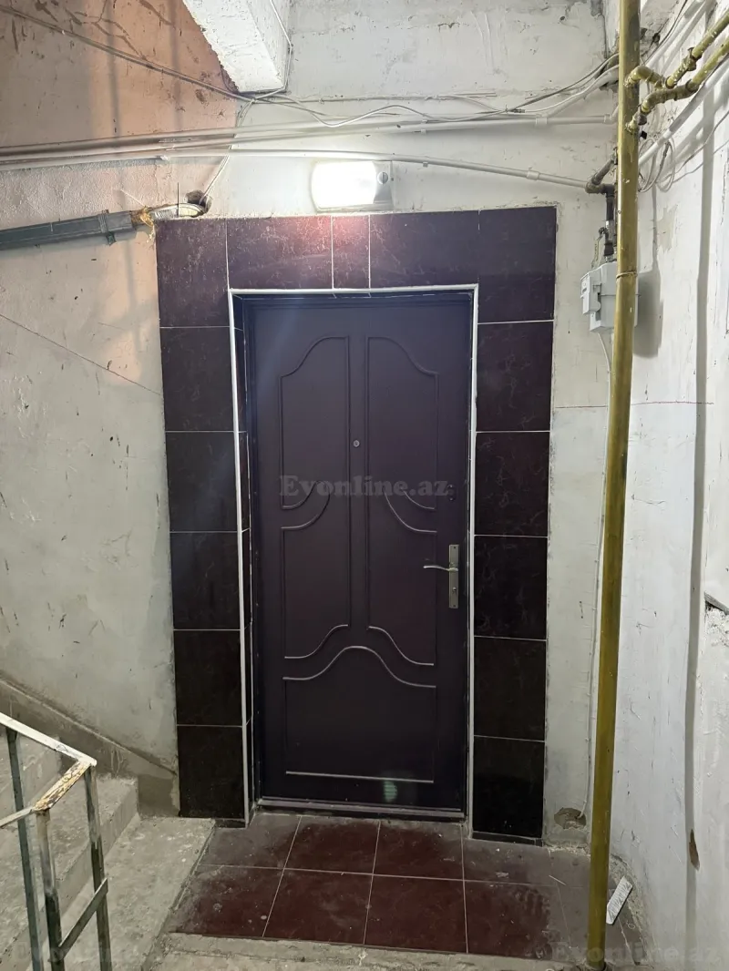 3 otaqlı köhnə tikili mənzil satılır — Sumqayıt
