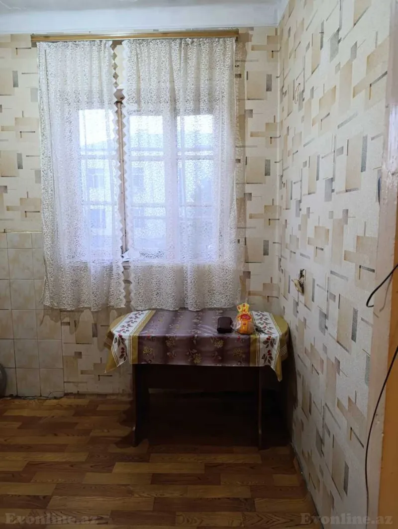 2 otaqlı köhnə tikili mənzil satılır — Yeni Suraxanı, Bakı - şəkil 3