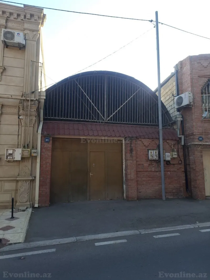 3 otaqlı Həyət evi 1024 m² Gəncə Kirayə verilir