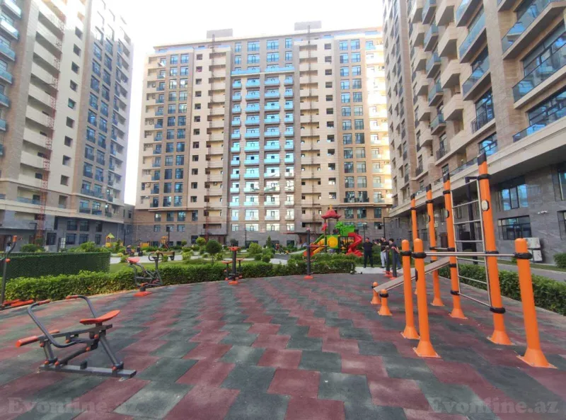 2 otaqlı Mənzil 666 m² 28 May m. Satılır