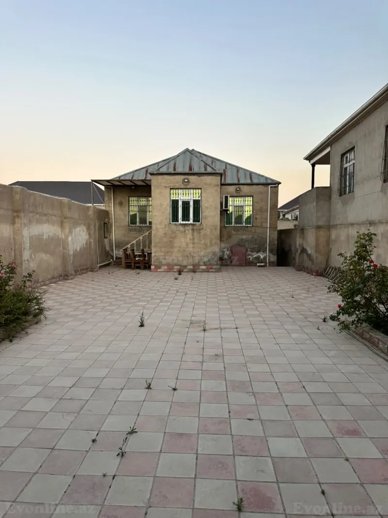 3 otaqlı Həyət evi 110 m² Saray Satılır