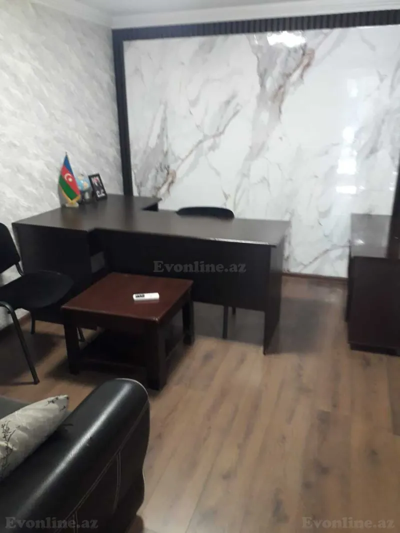 Obyekt 30 m² 4-cü mikrorayon Kirayə verilir