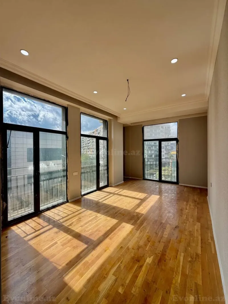 4 otaqlı Mənzil 149 m² Nəriman Nərimanov m. Satılır