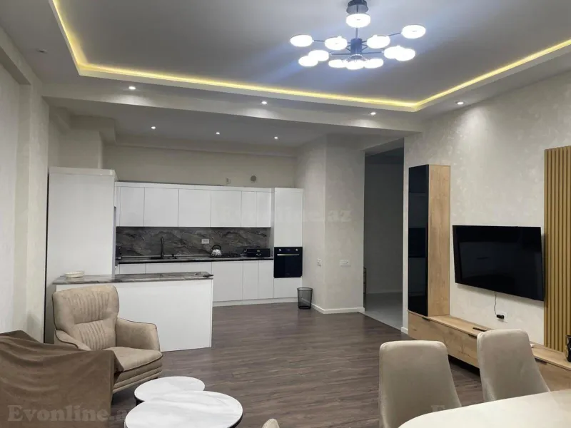 2 otaqlı Mənzil 90 m² 28 May m. Kirayə verilir