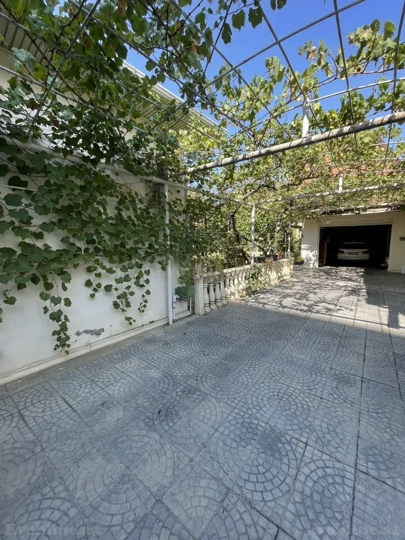 4 otaqlı həyət evi satılır — Bakıxanov, Bakı - şəkil 4
