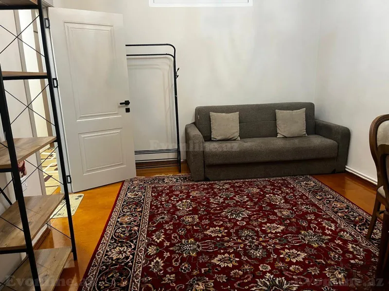 2 otaqlı Mənzil 70 m² 8-ci kilometr Kirayə verilir