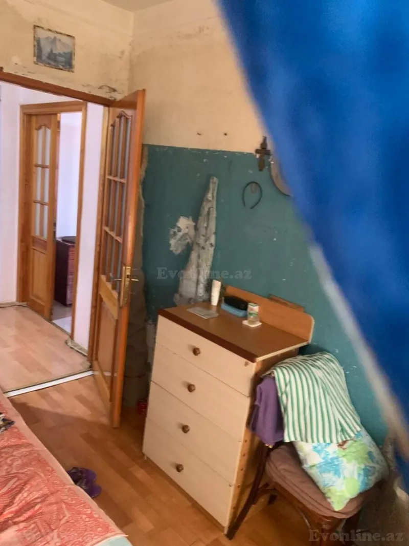 3 otaqlı köhnə tikili mənzil satılır — Koroğlu m., Bakı - şəkil 4