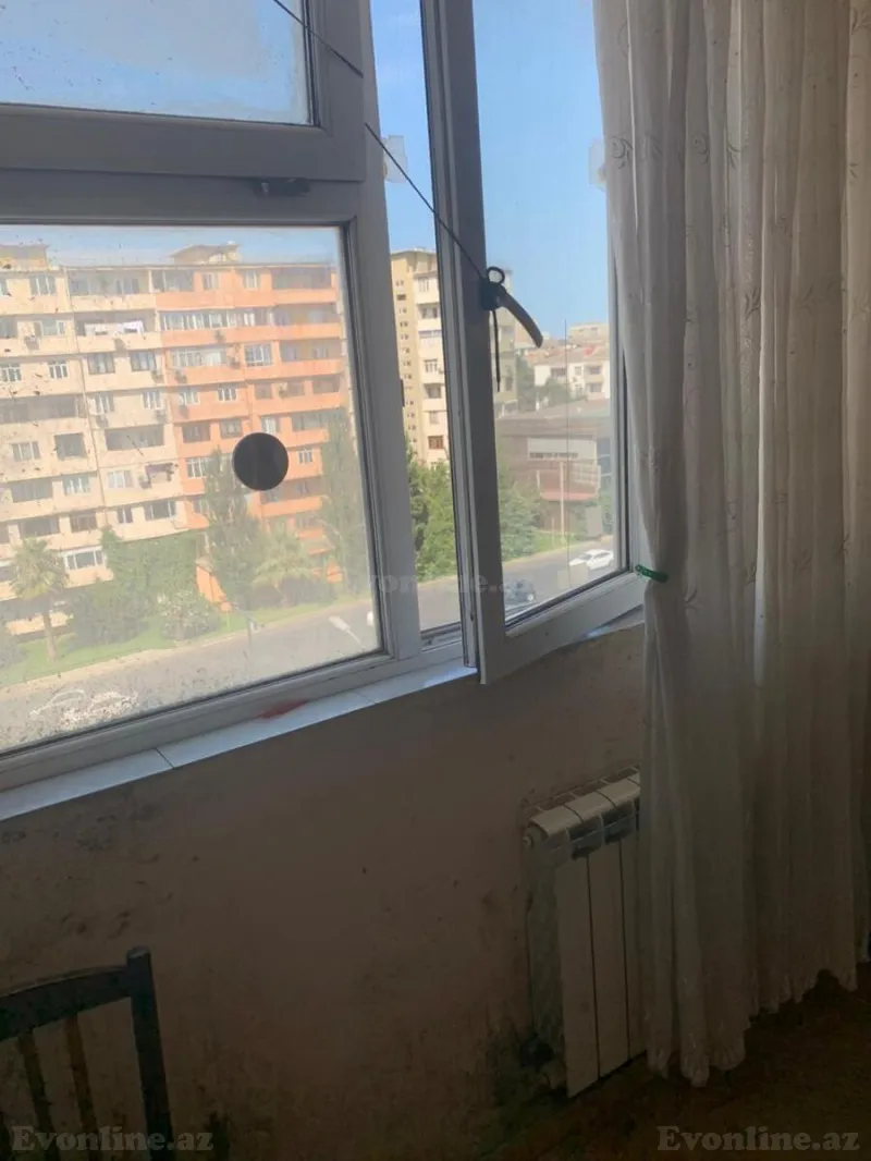 3 otaqlı köhnə tikili mənzil satılır — Koroğlu m., Bakı - şəkil 5