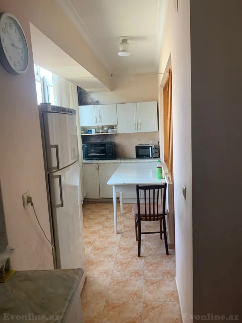 3 otaqlı köhnə tikili mənzil satılır — Koroğlu m., Bakı - şəkil 8