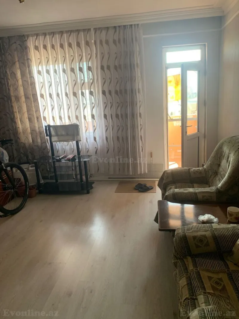 3 otaqlı köhnə tikili mənzil satılır — Koroğlu m., Bakı - şəkil 9