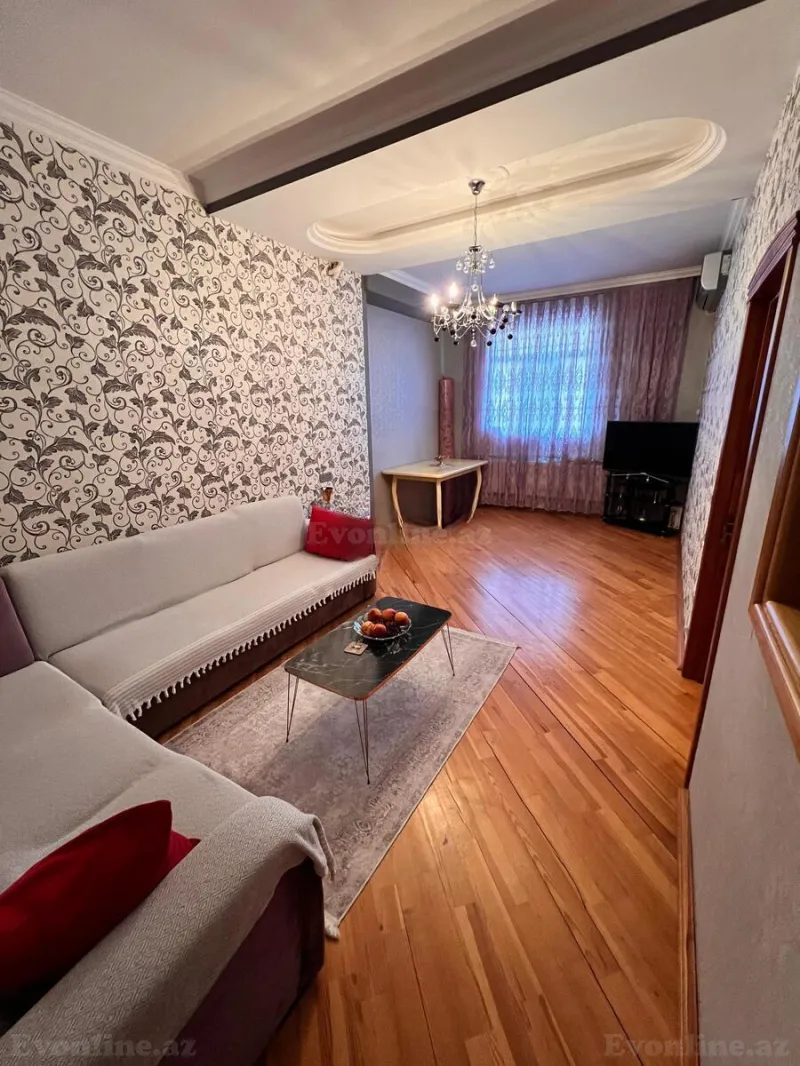 3 otaqlı köhnə tikili mənzil satılır — Xalqlar Dostluğu m., Bakı - şəkil 3