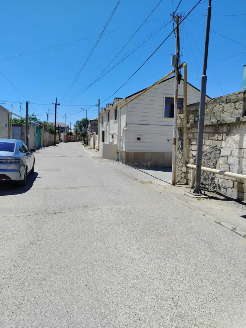 4 otaqlı Həyət evi 140 m² Əmircan Satılır