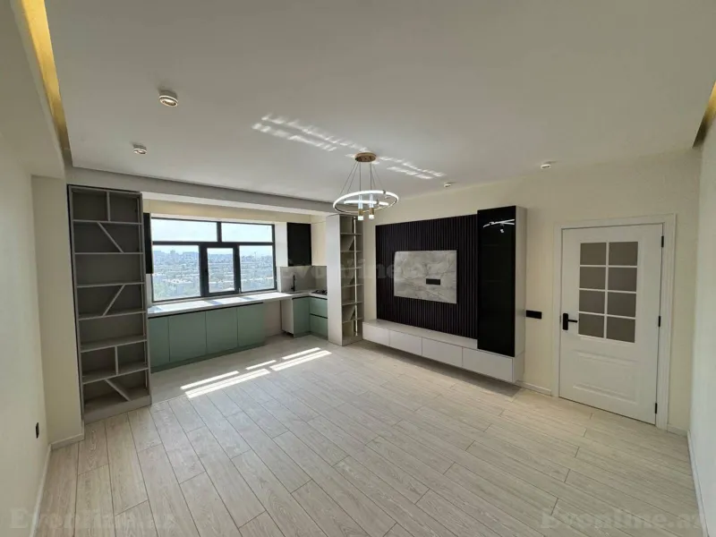 3 otaqlı Mənzil 82 m² Neftçilər m. Satılır