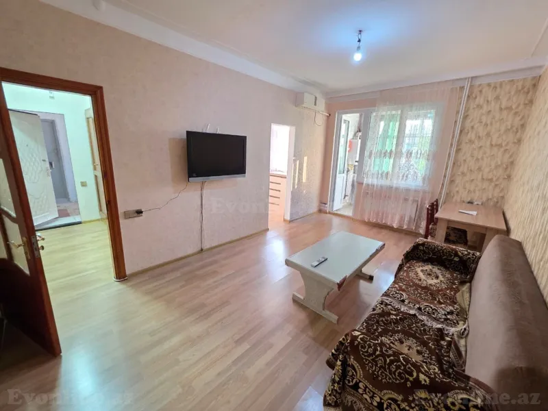 2 otaqlı köhnə tikili mənzil satılır — 3-cü mikrorayon, Bakı - şəkil 2