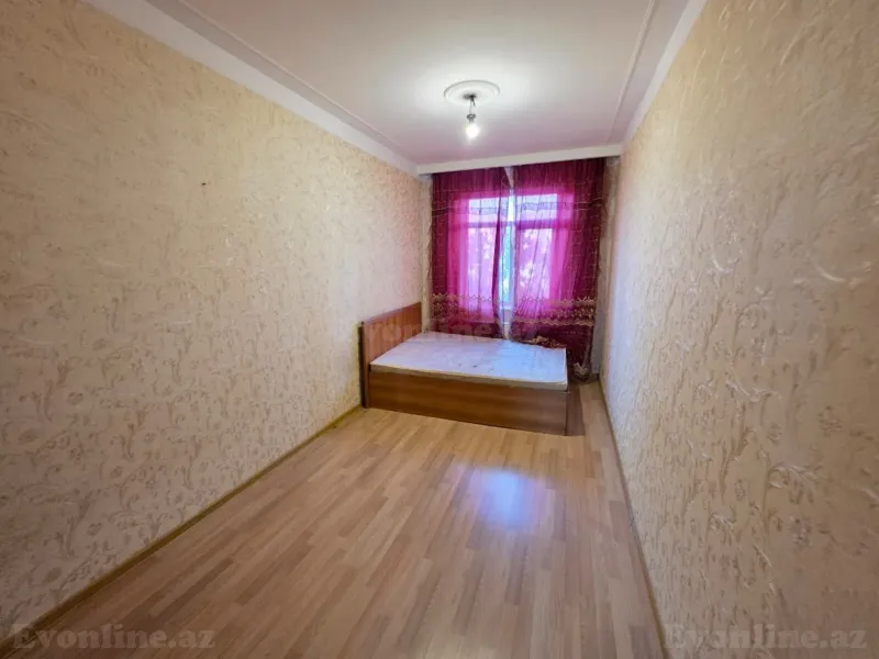 2 otaqlı köhnə tikili mənzil satılır — 3-cü mikrorayon, Bakı - şəkil 3