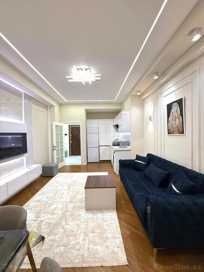 2 otaqlı Mənzil 70 m² Gənclik m. Kirayə verilir