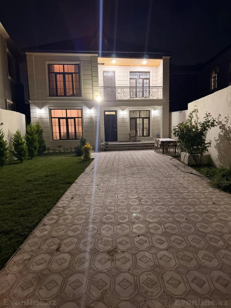 6 otaqlı Həyət evi 220 m² Bakıxanov Satılır