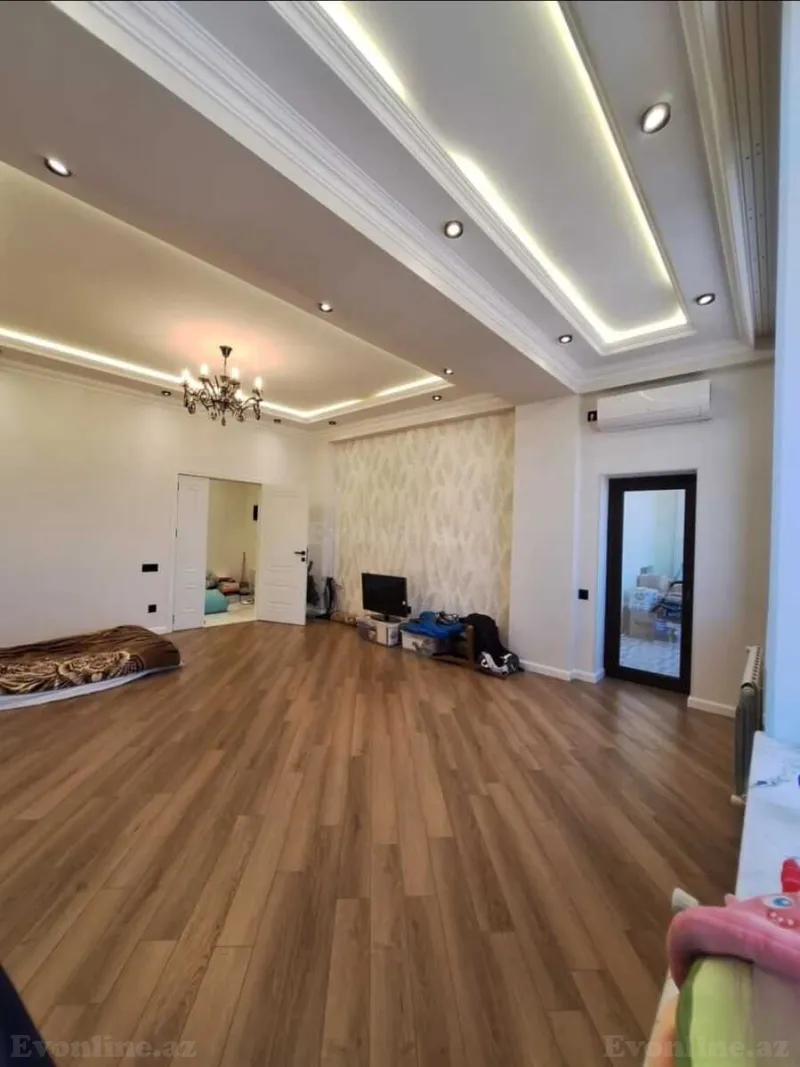 4 otaqlı Mənzil 143 m² Əhmədli m. Satılır