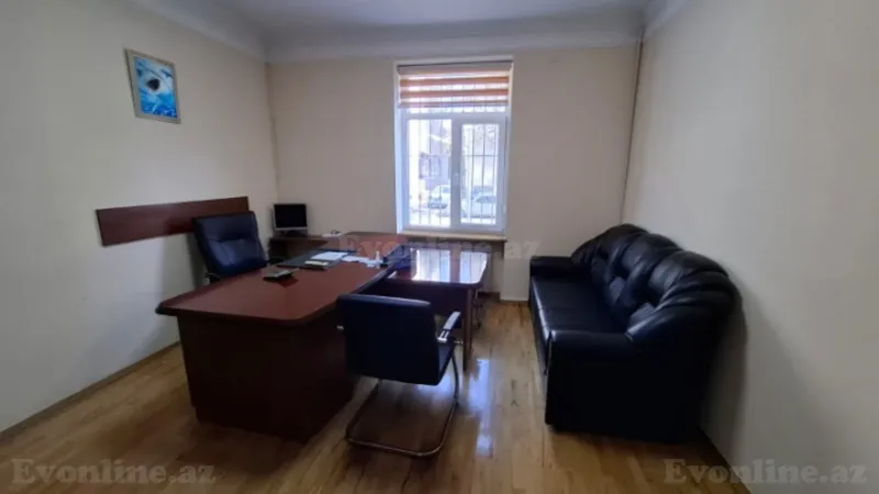 3 otaqlı Ofis 80 m² Xətai r. Kirayə verilir