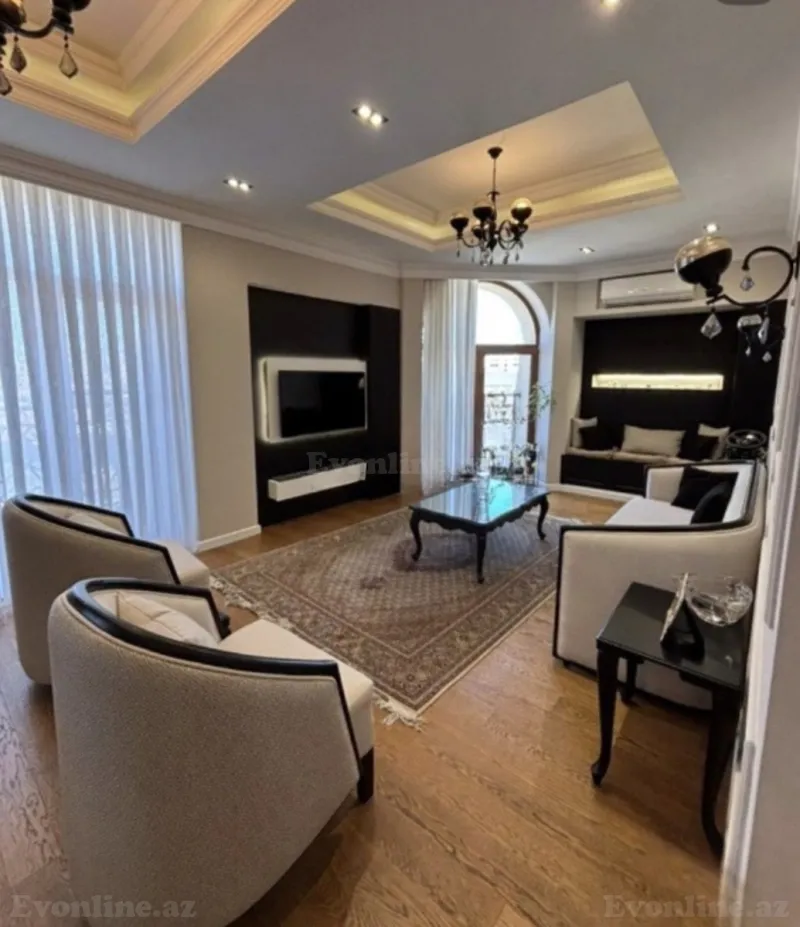 3 otaqlı Mənzil 126 m² Xətai r. Satılır
