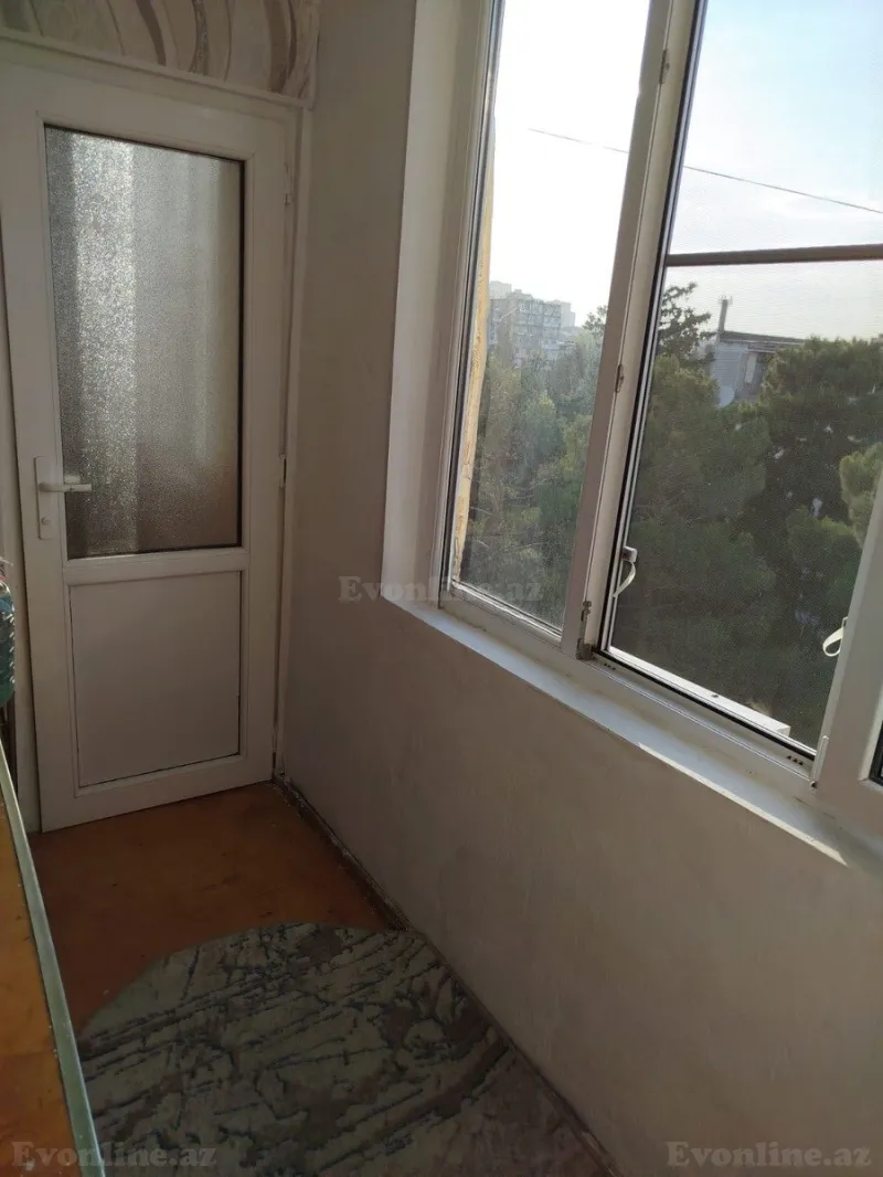 4 otaqlı köhnə tikili mənzil satılır — Bakıxanov, Bakı - şəkil 9