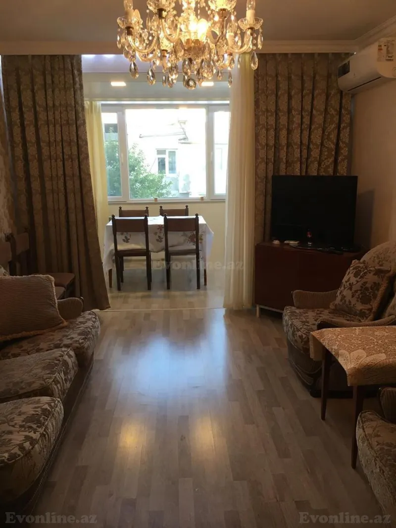 2 otaqlı Mənzil 42 m² Elmlər Akademiyası m. Satılır