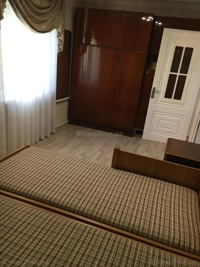 2 otaqlı köhnə tikili mənzil satılır — Elmlər Akademiyası m., Bakı - şəkil 23