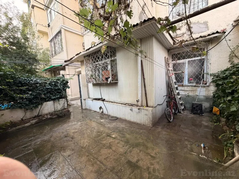 4 otaqlı köhnə tikili mənzil satılır — İnşaatçılar m., Bakı - şəkil 10