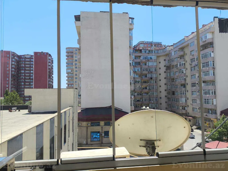 3 otaqlı köhnə tikili mənzil satılır — Yasamal r., Bakı - şəkil 18