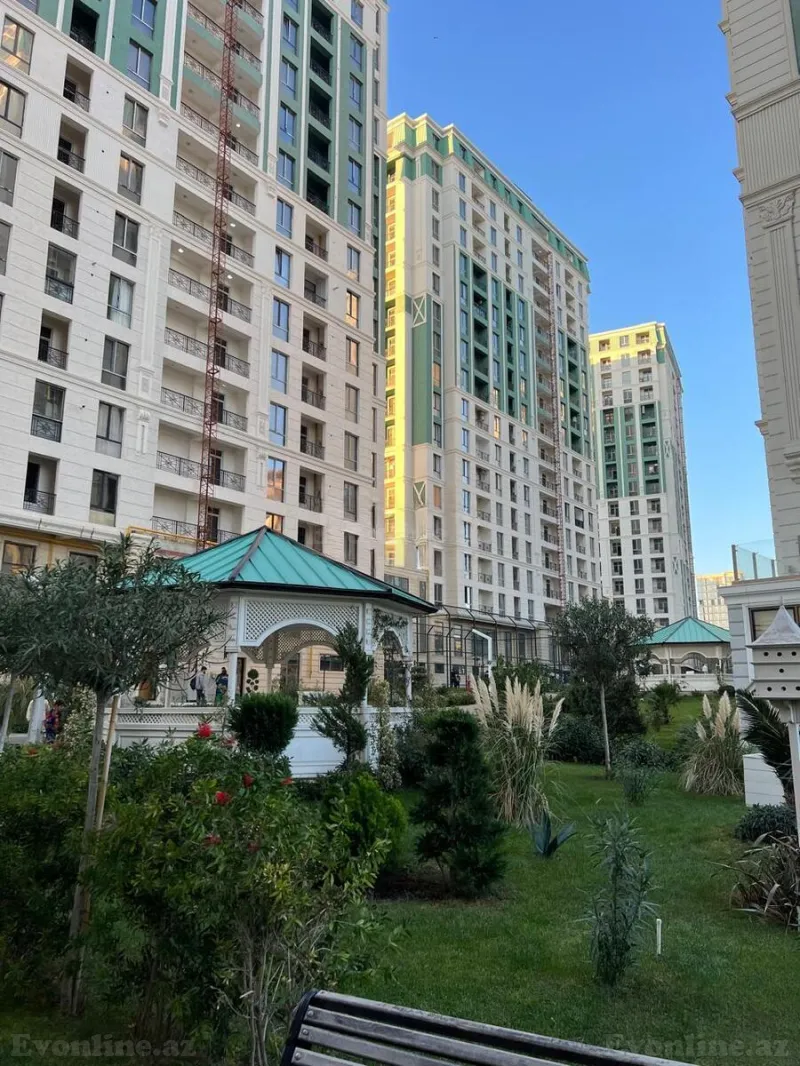 3 otaqlı Mənzil 140 m² Gənclik m. Satılır