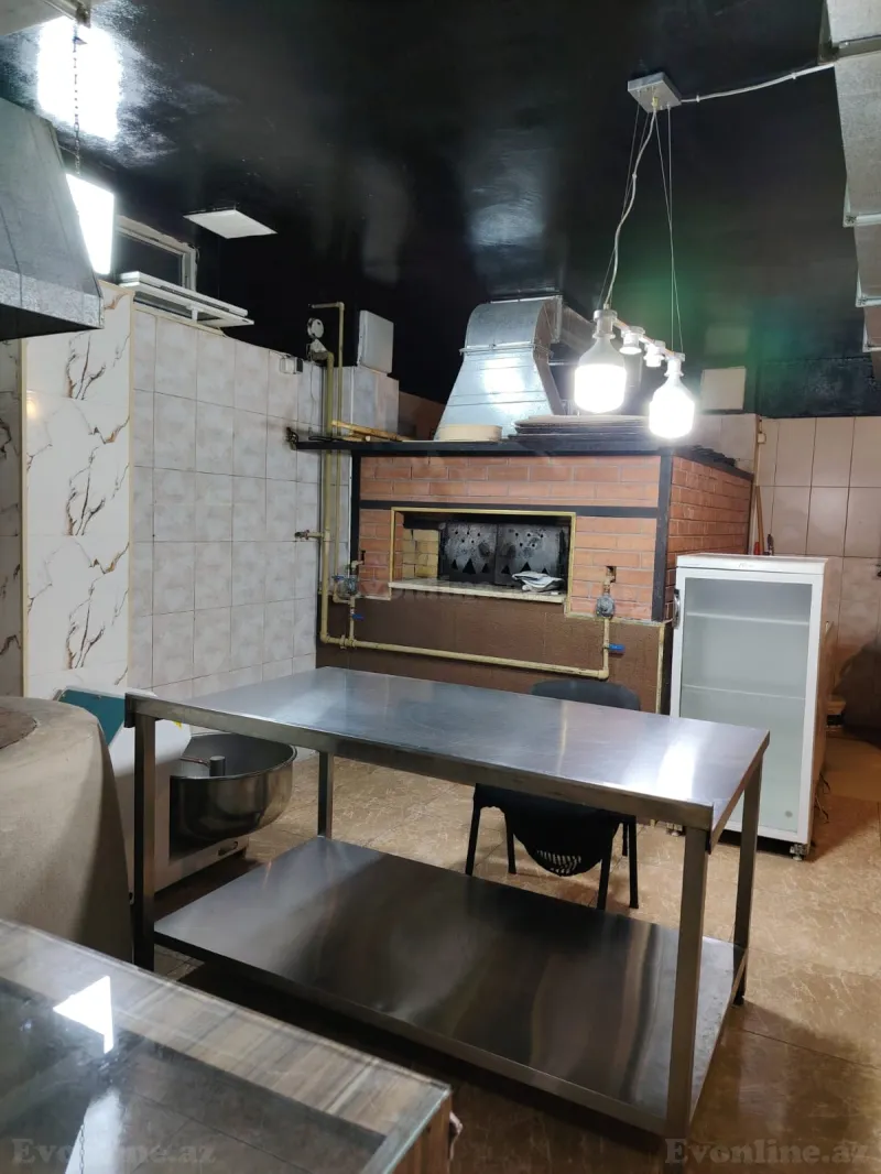 Obyekt 25 m² 4-cü mikrorayon Kirayə verilir