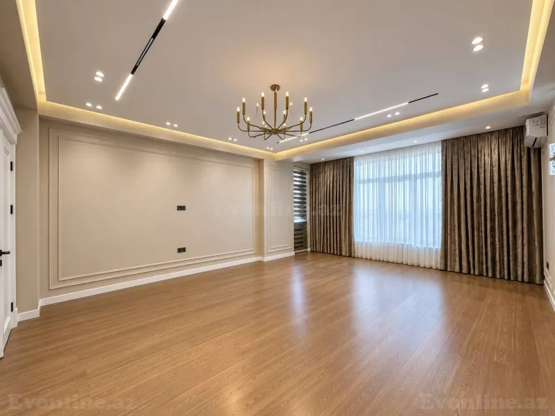 4 otaqlı Mənzil 180 m² 28 May m. Satılır