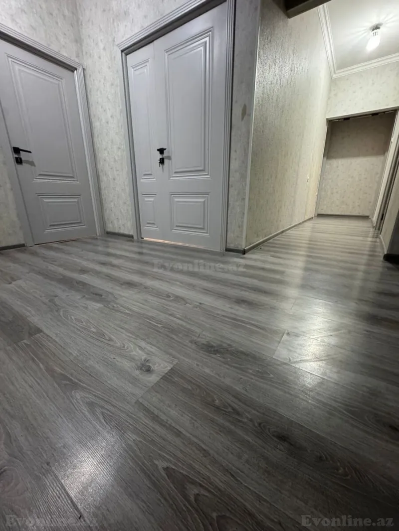 4 otaqlı köhnə tikili mənzil satılır — Bakıxanov, Bakı - şəkil 10
