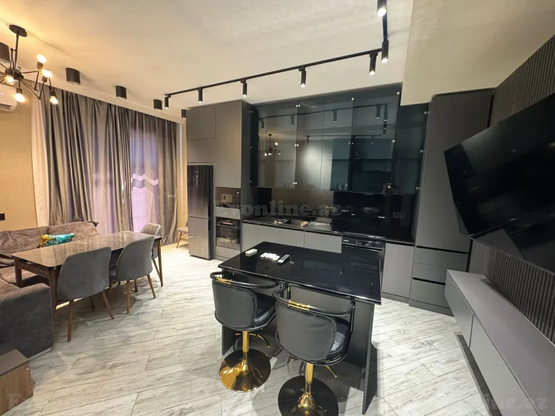 3 otaqlı Mənzil 100 m² Ağ şəhər Kirayə verilir