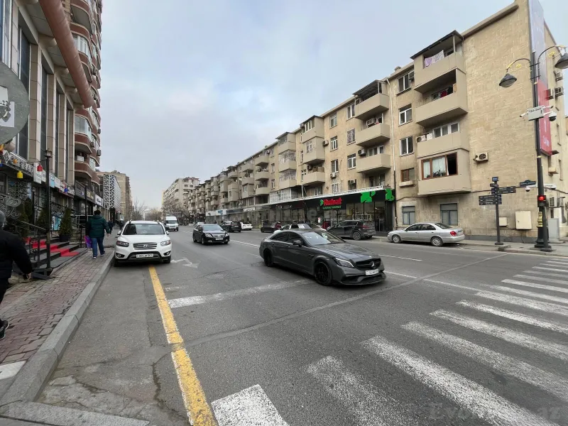 2 otaqlı köhnə tikili mənzil satılır — Gənclik m., Bakı - şəkil 13