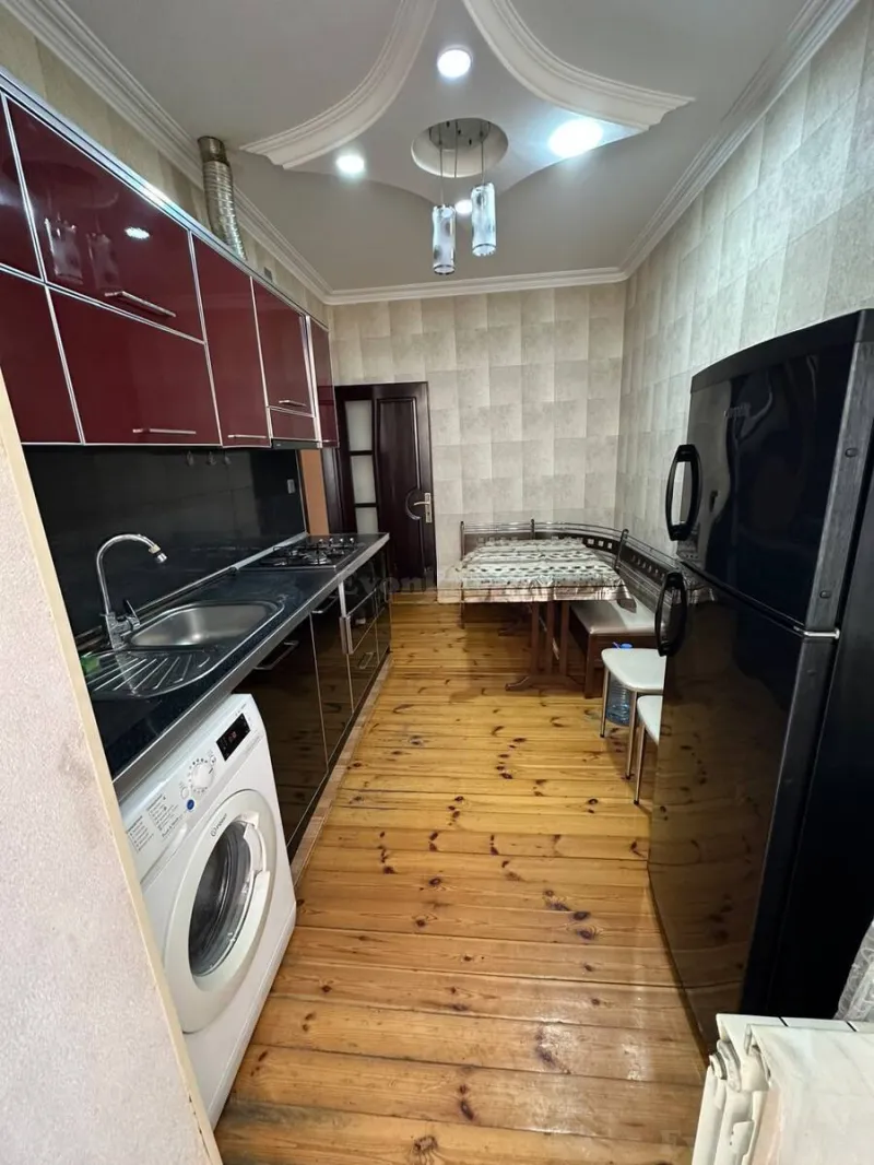 3 otaqlı yeni tikili mənzil kirayə verilir — Yeni Yasamal, Bakı - şəkil 9