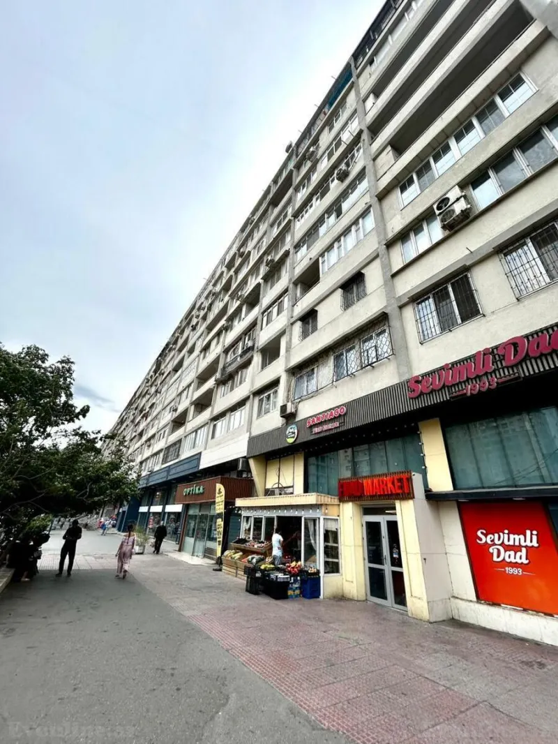 3 otaqlı Mənzil 95 m² Elmlər Akademiyası m. Satılır