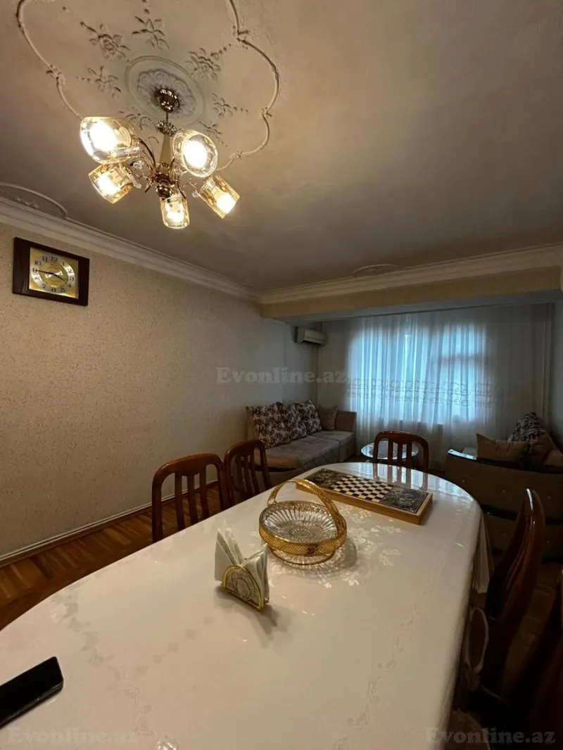 3 otaqlı köhnə tikili mənzil satılır — Elmlər Akademiyası m., Bakı - şəkil 4