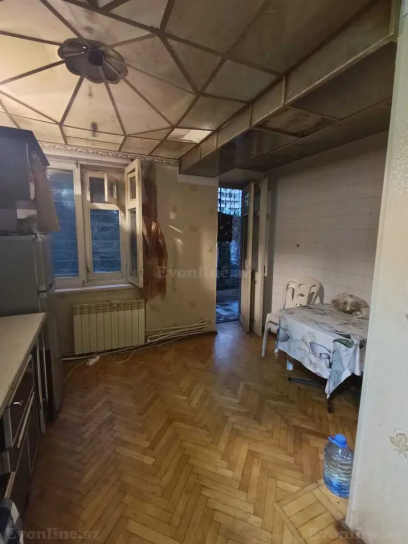 3 otaqlı köhnə tikili mənzil satılır — Yasamal, Bakı - şəkil 5
