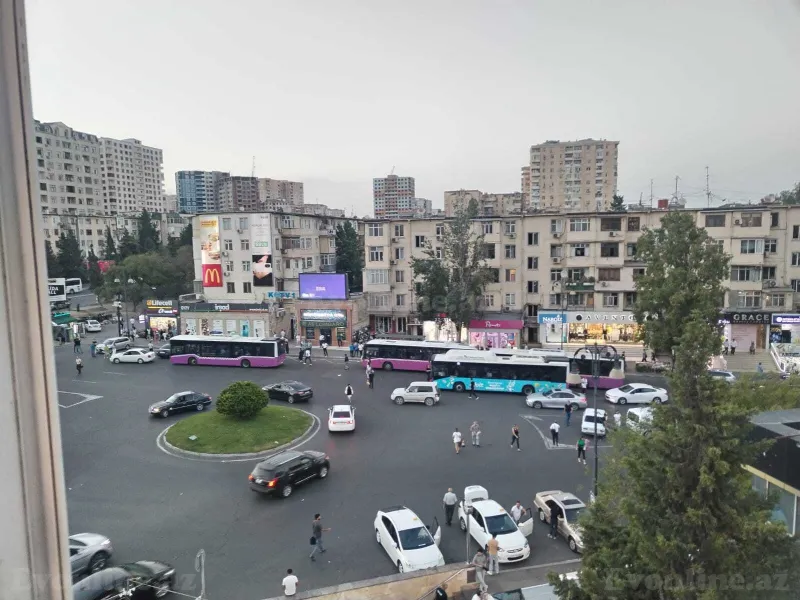 2 otaqlı köhnə tikili mənzil satılır — 20 Yanvar m., Bakı - şəkil 4