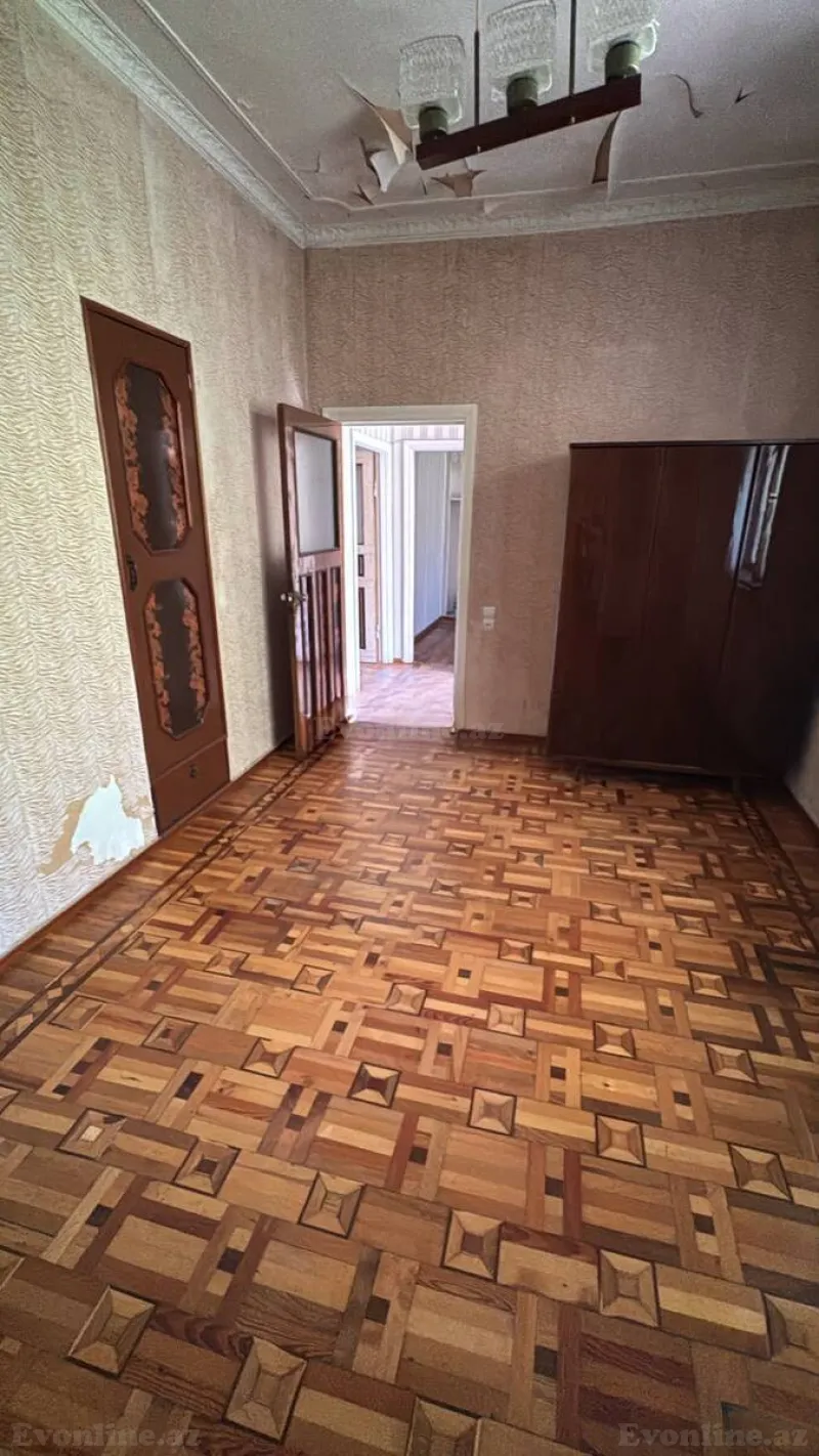 2 otaqlı köhnə tikili mənzil satılır — 28 May m., Bakı - şəkil 7